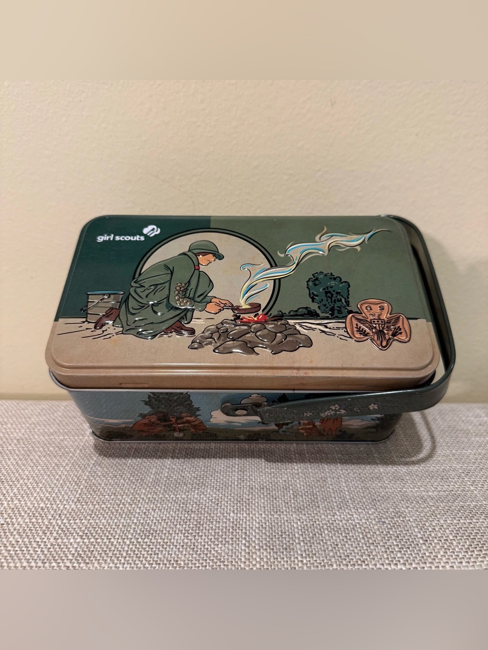 Girl Scouts Nostalgic 1920s Metal Tin Storage Box Lunchbox Handle⁠